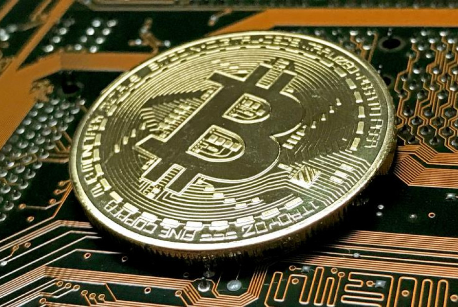 Το Bitcoin έσπασε το φράγμα των 100.000 δολαρίων για πρώτη φορά