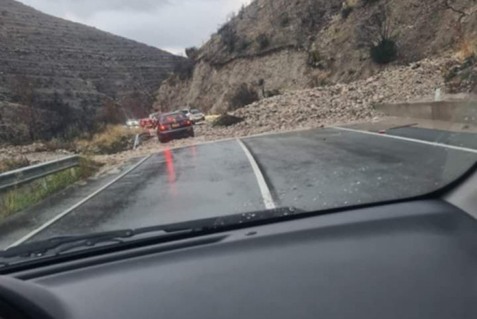 Κατολισθήσεις και χάος στη Λεμεσό λόγω καταιγίδας