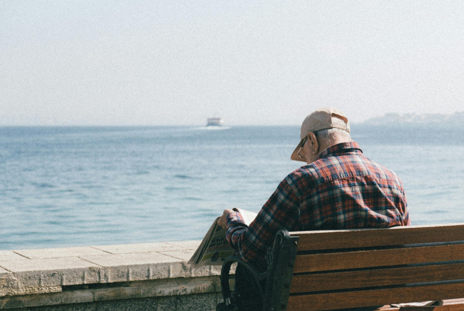 Ζήτημα ισότητας η σύνταξη χηρείας σε όλους τους χήρους