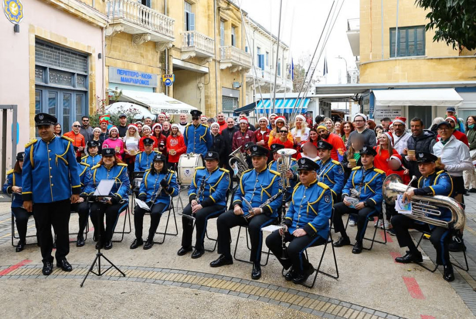 Η Φιλαρμονική της Αστυνομίας στο 10ο Santa Run