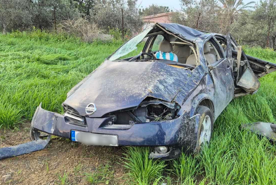 Θανατηφόρο με θύμα 50χρονο στην επ. Λάρνακας- Ανατράπηκε σε χωράφι το όχημα (ΦΩΤΟΣ)