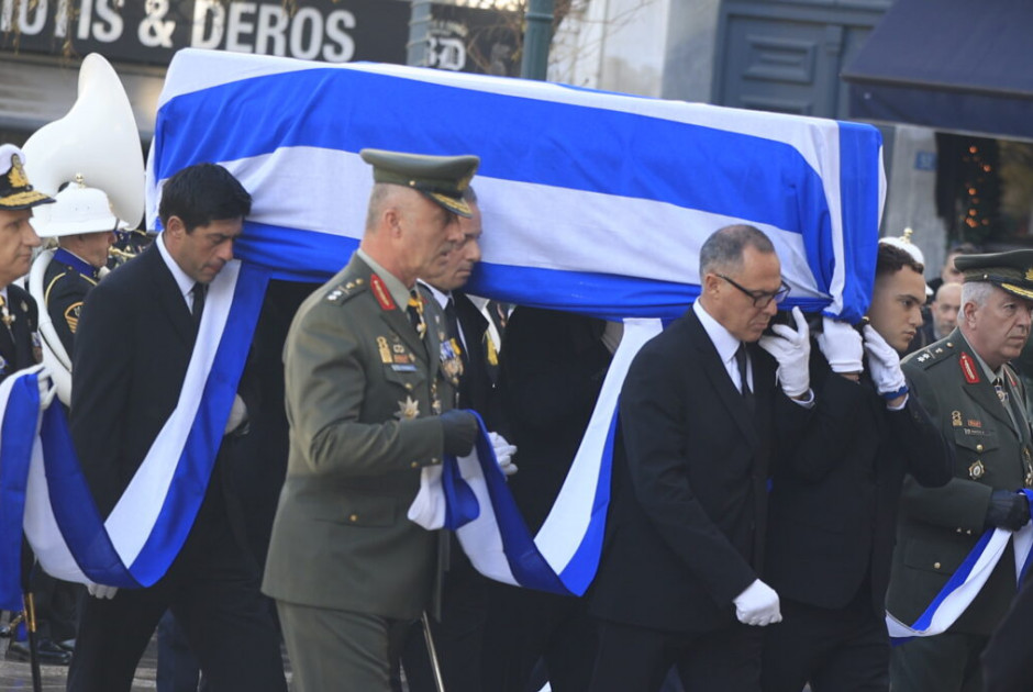 LIVE EIKONA: Το τελευταίο αντίο στον Κώστα Σημίτη με τιμές εν ενεργεία πρωθυπουργού