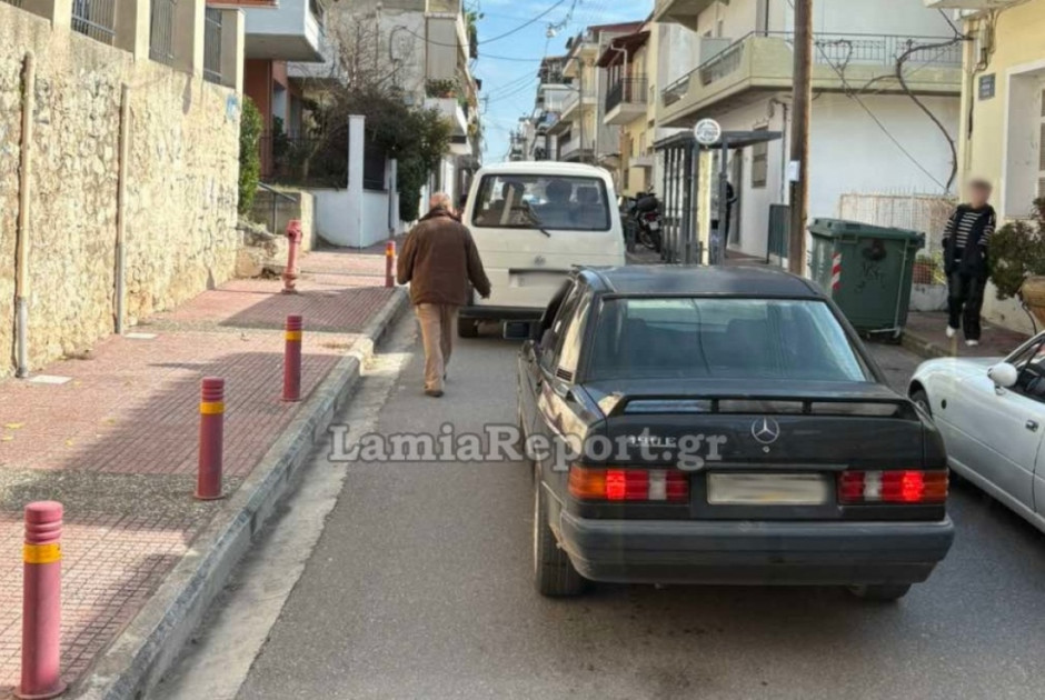 Οδηγός πάρκαρε το όχημα στη μέση του δρόμου και έφυγε