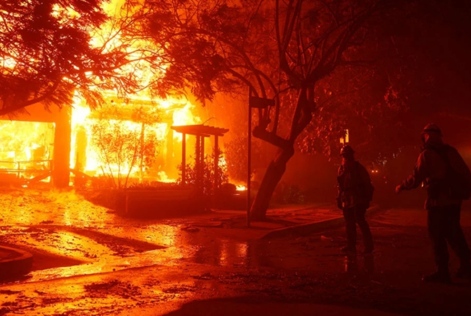 Υπό πλήρη έλεγχο οι φονικές πυρκαγιές στο Λος Άντζελες μετά από τρεις εβδομάδες