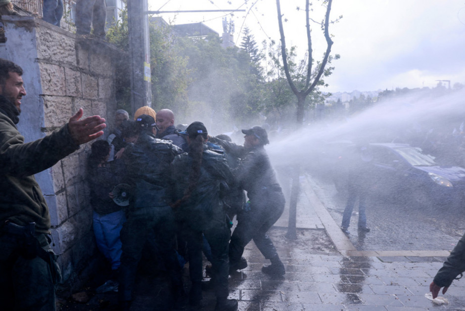 Διαδηλώσεις κατά του Νετανιάχου στο Ισραήλ – Συγκρούσεις πολιτών με την αστυνομία