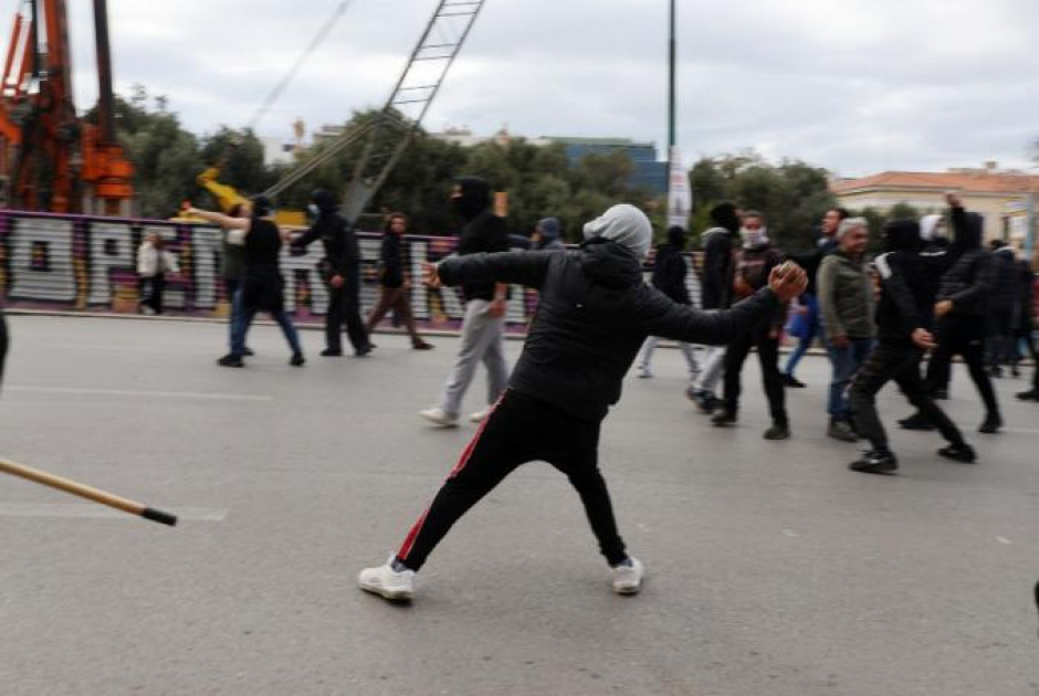 Τραυματίες σε σοβαρά επεισόδια ΠΑΟΚτσήδων-ΑΕΚτζήδων